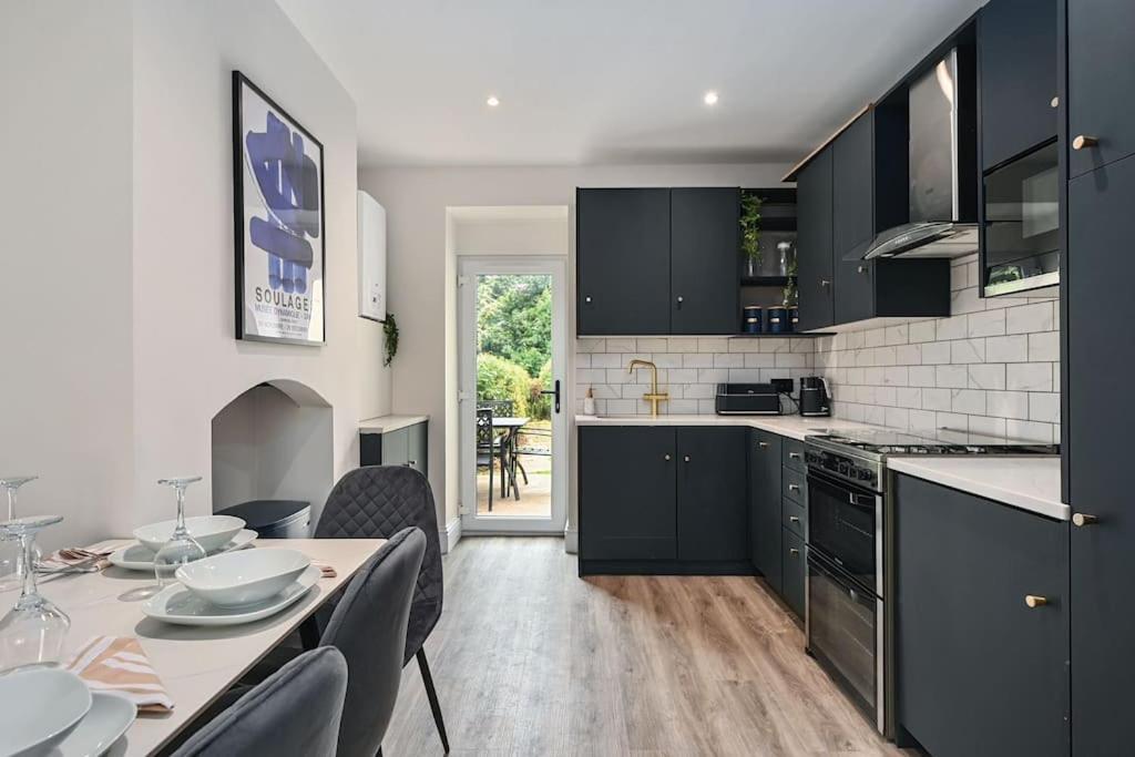 Stunning Spacious Duplex With Garden 141A Hastings Exterior photo
